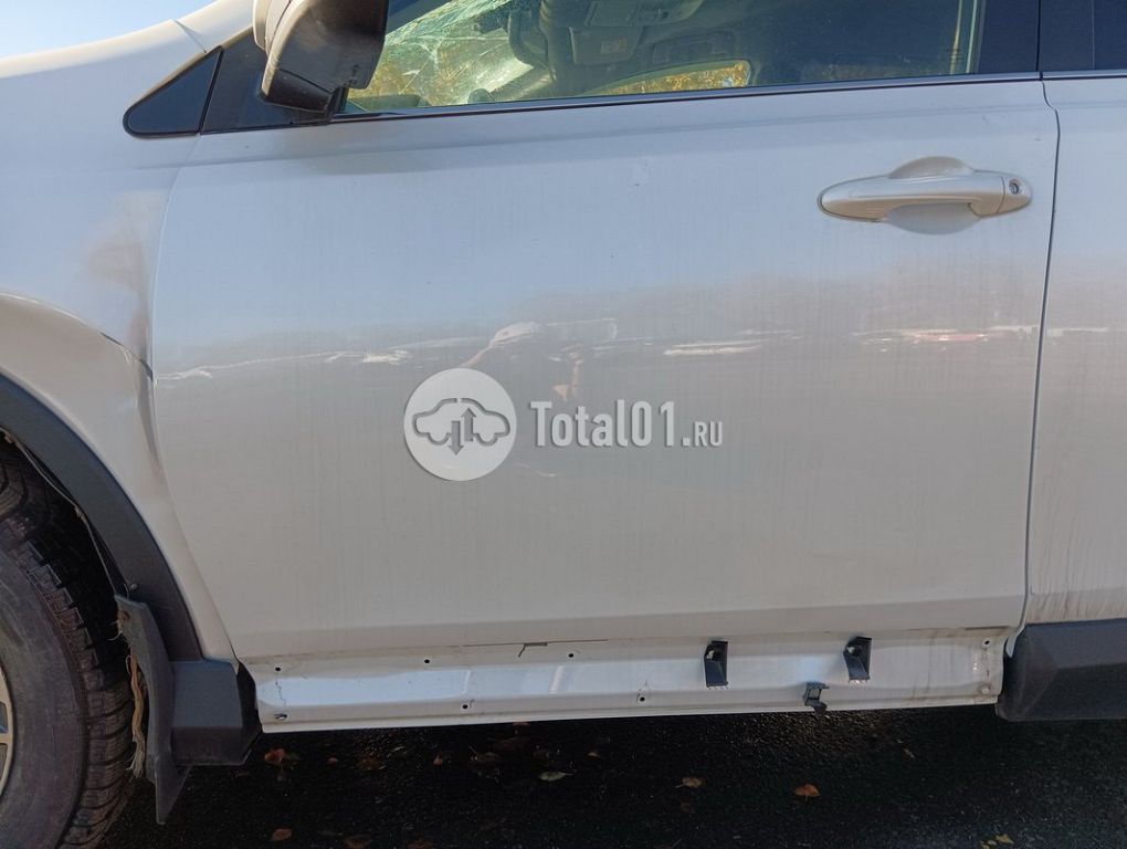 Фото Toyota RAV4 54