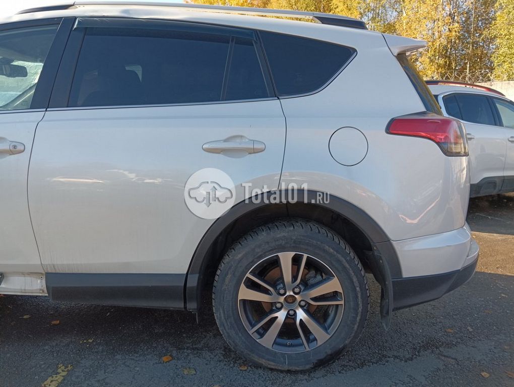 Фото Toyota RAV4 58