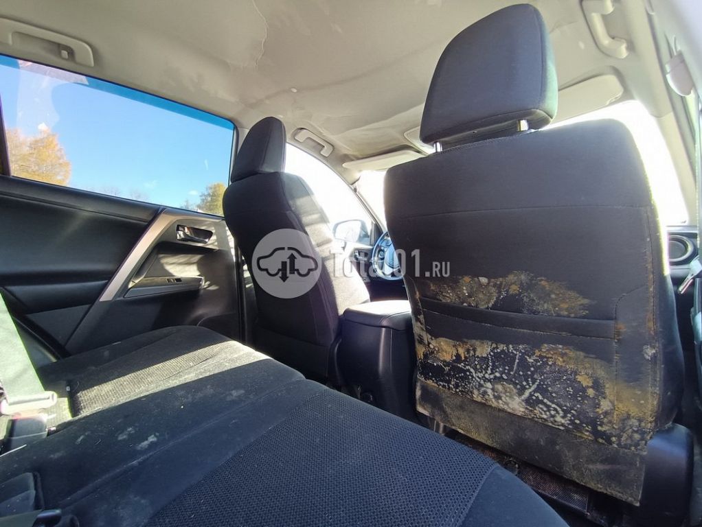 Фото Toyota RAV4 154