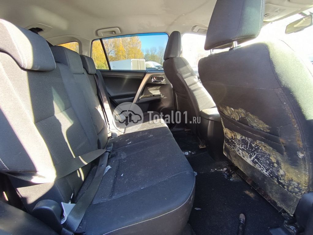 Фото Toyota RAV4 156