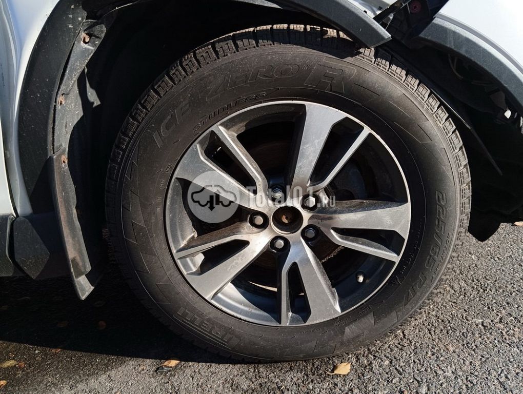 Фото Toyota RAV4 178