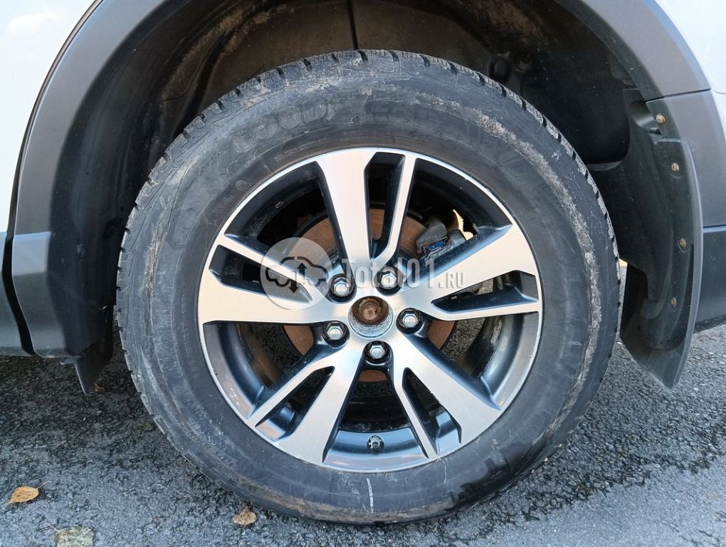 Фото Toyota RAV4 192