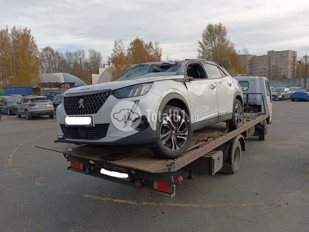 Фото Peugeot 2008 2