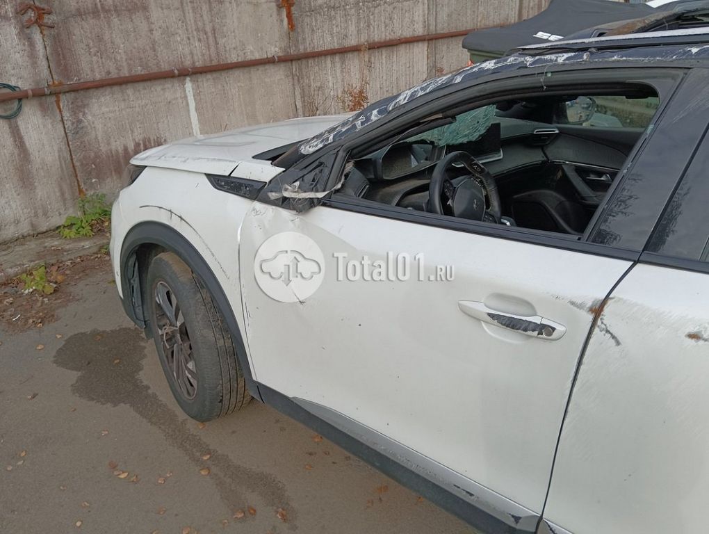 Фото Peugeot 2008 42