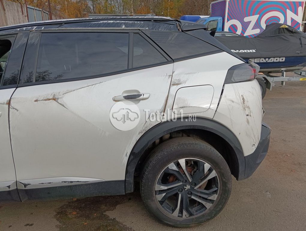 Фото Peugeot 2008 46