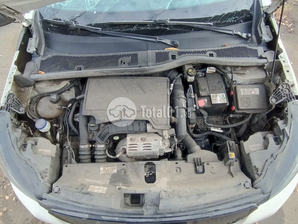 Фото Peugeot 2008 108