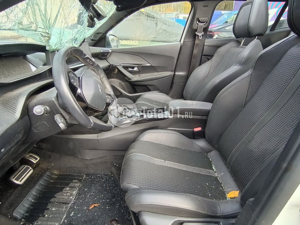 Фото Peugeot 2008 126