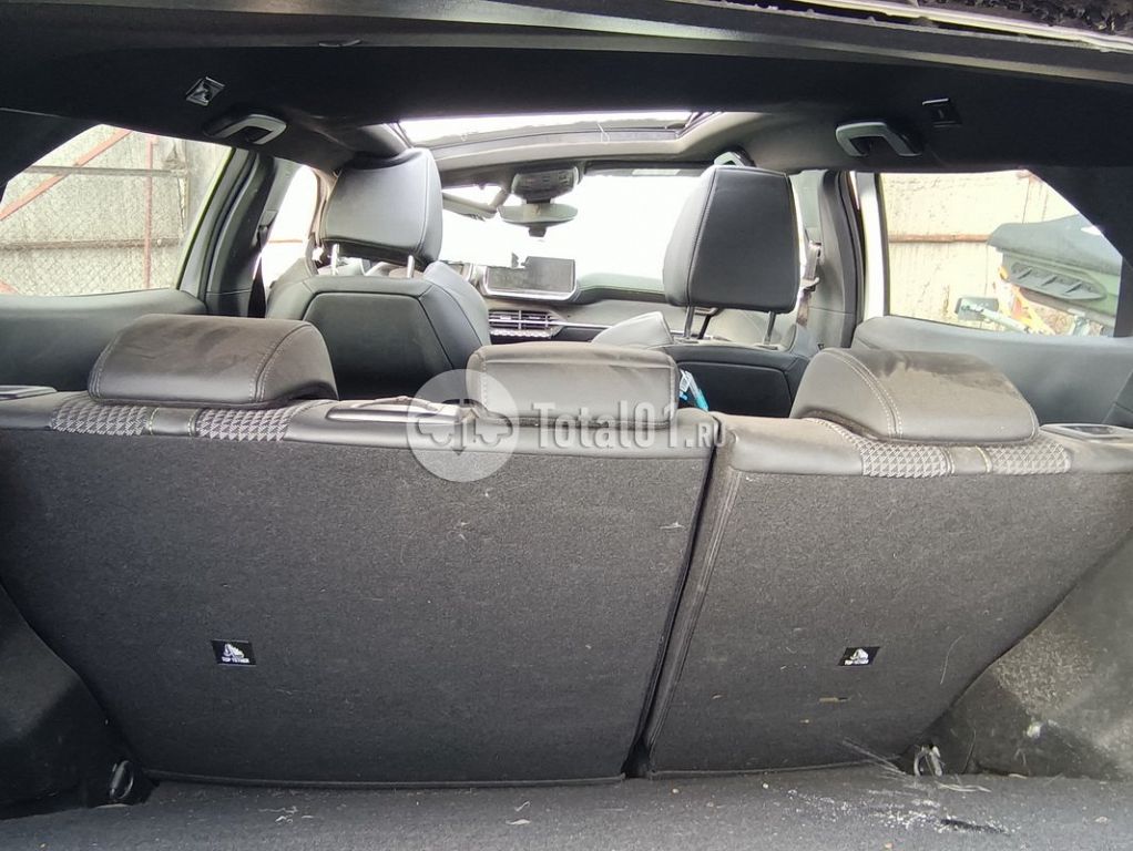 Фото Peugeot 2008 148