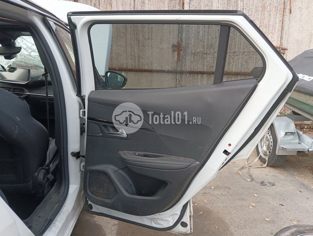 Фото Peugeot 2008 168