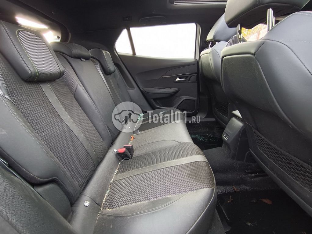 Фото Peugeot 2008 174