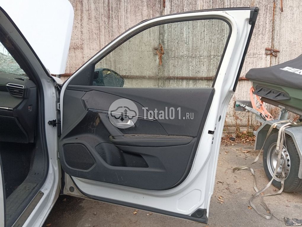 Фото Peugeot 2008 180