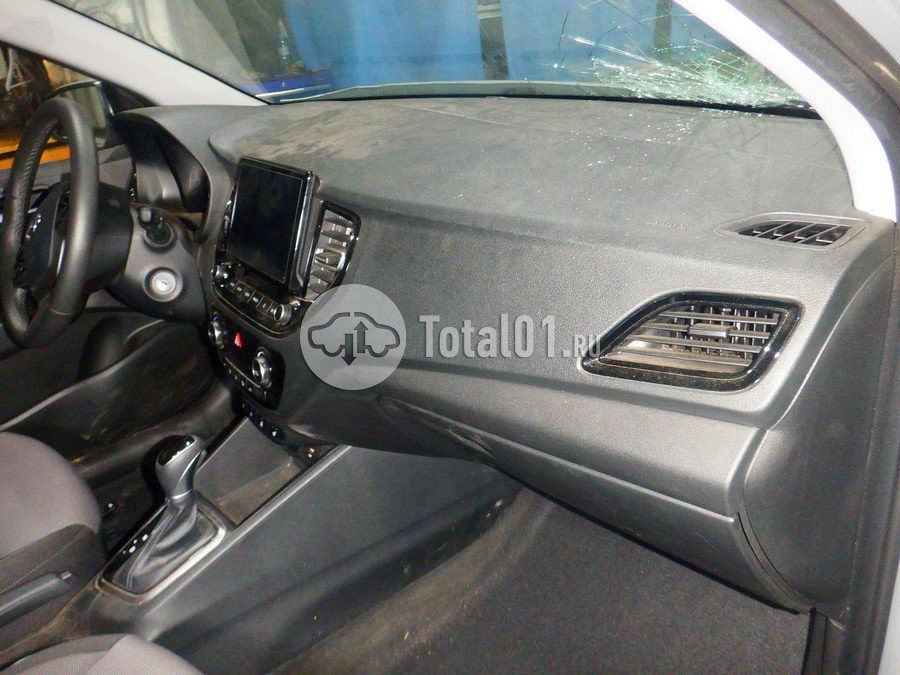 Фото Hyundai Solaris 30