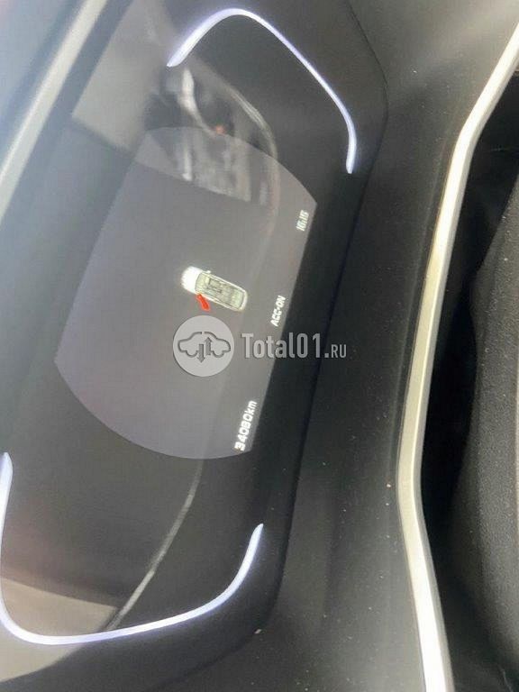Фото Geely Coolray 18