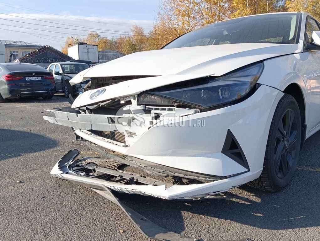 Фото Hyundai Elantra 18