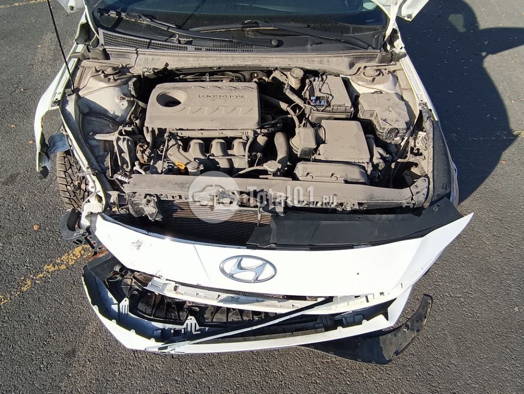 Фото Hyundai Elantra 66