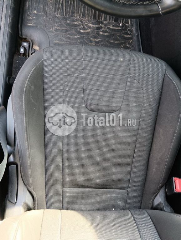 Фото Hyundai Elantra 90