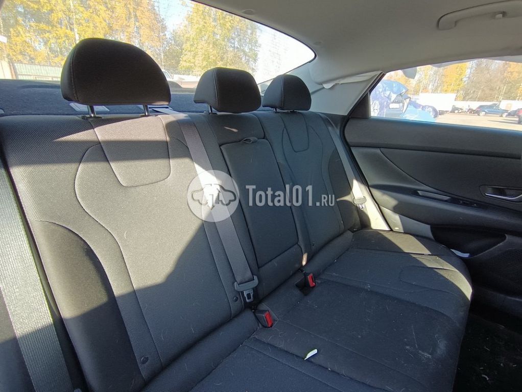 Фото Hyundai Elantra 150