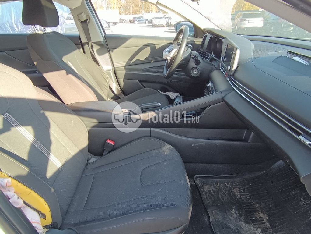 Фото Hyundai Elantra 160