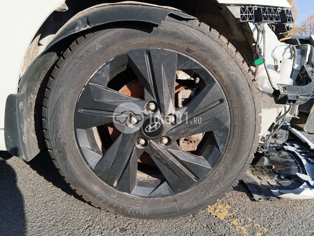 Фото Hyundai Elantra 188