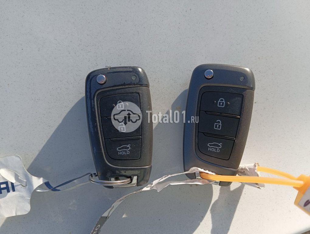 Фото Hyundai Elantra 196