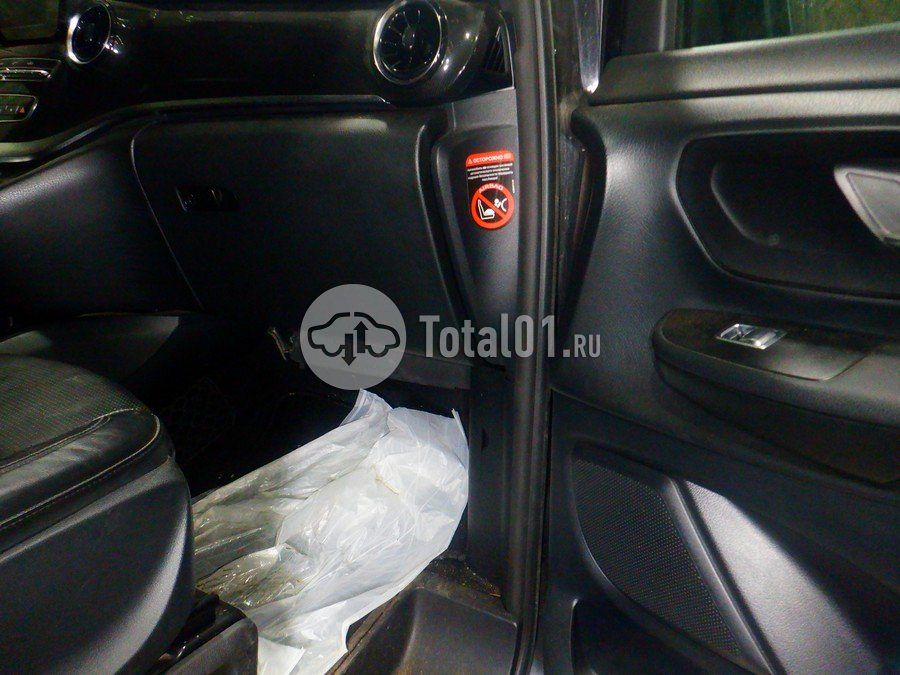 Фото Mercedes-Benz V-класс 40