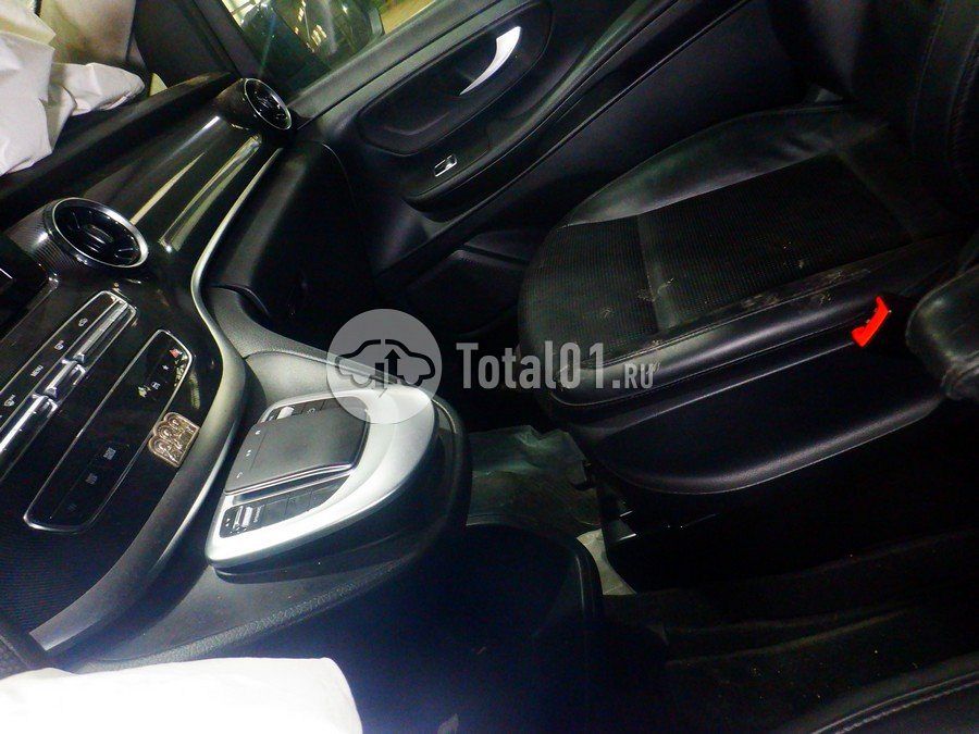 Фото Mercedes-Benz V-класс 110