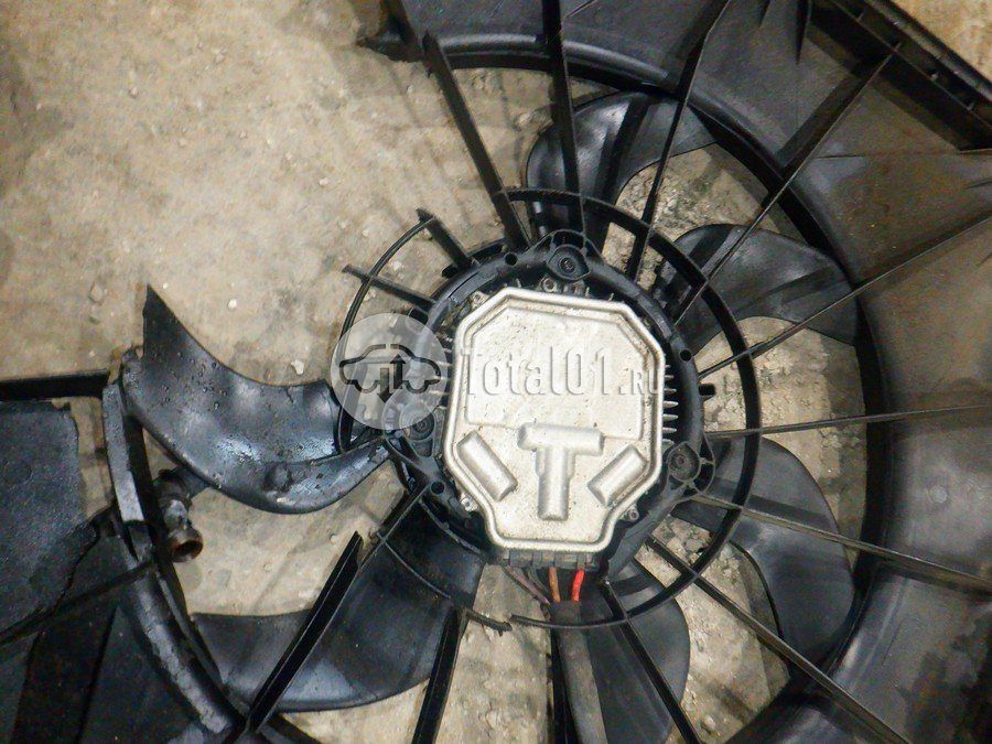 Фото Mercedes-Benz V-класс 430