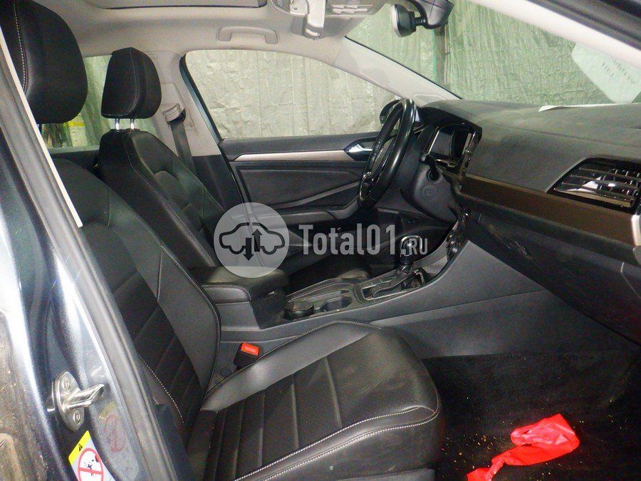 Фото Volkswagen Jetta 26