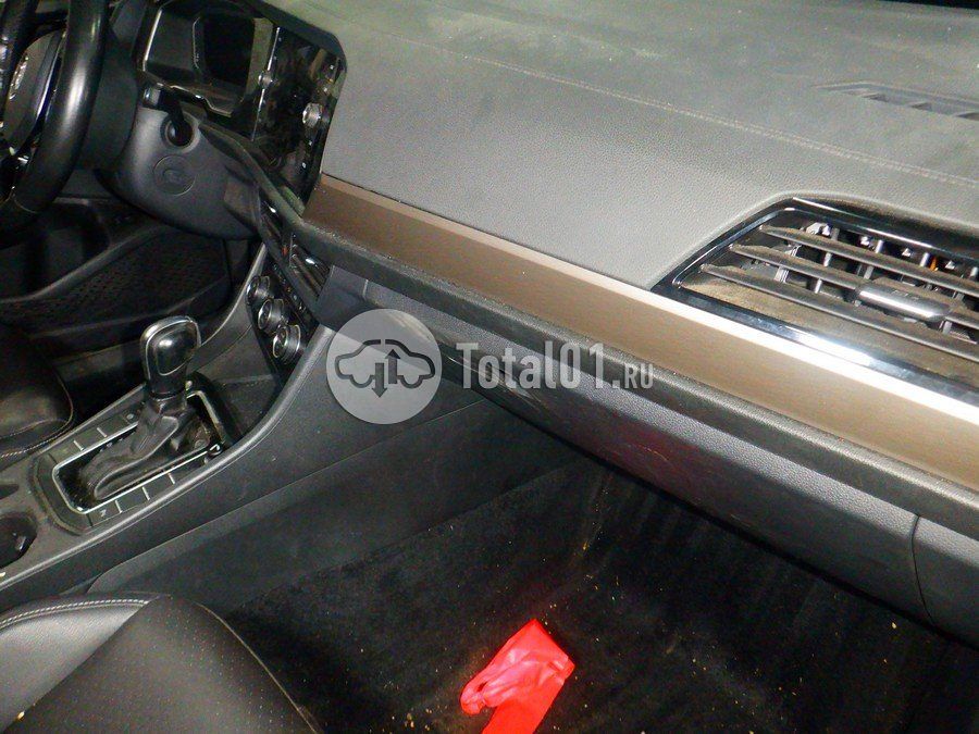 Фото Volkswagen Jetta 32