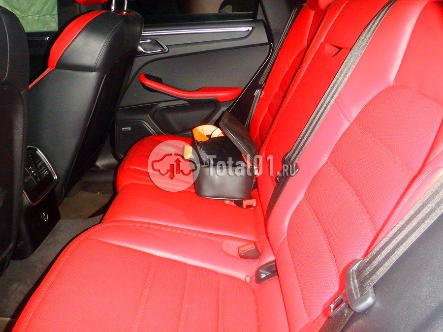 Фото Porsche Macan 74