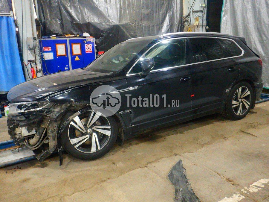 Фото Volkswagen Touareg 8