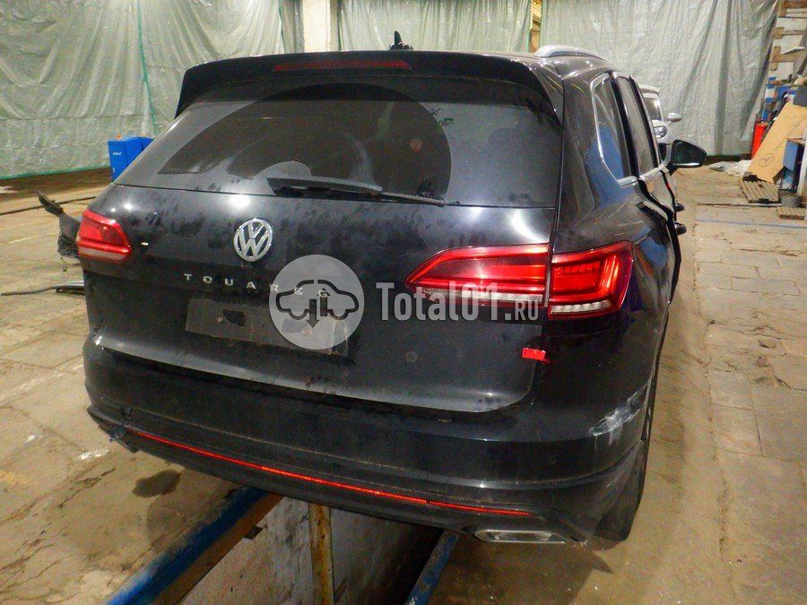 Фото Volkswagen Touareg 12