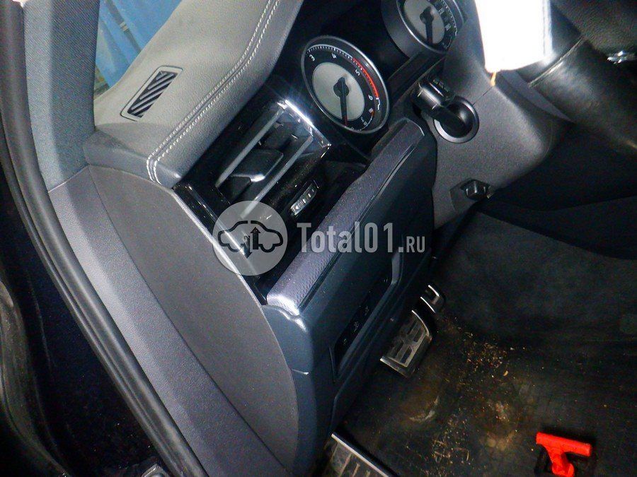 Фото Volkswagen Touareg 90