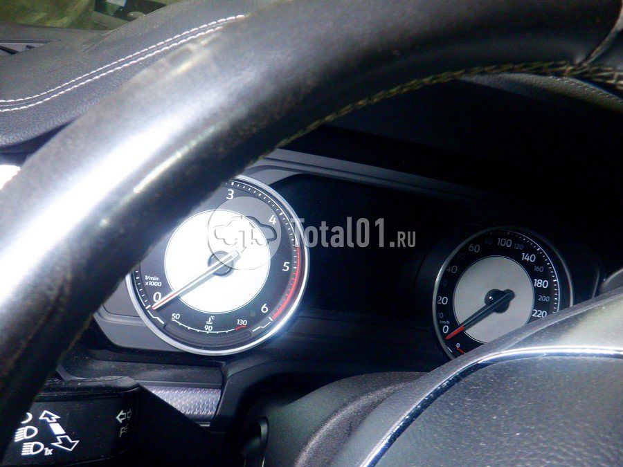 Фото Volkswagen Touareg 94