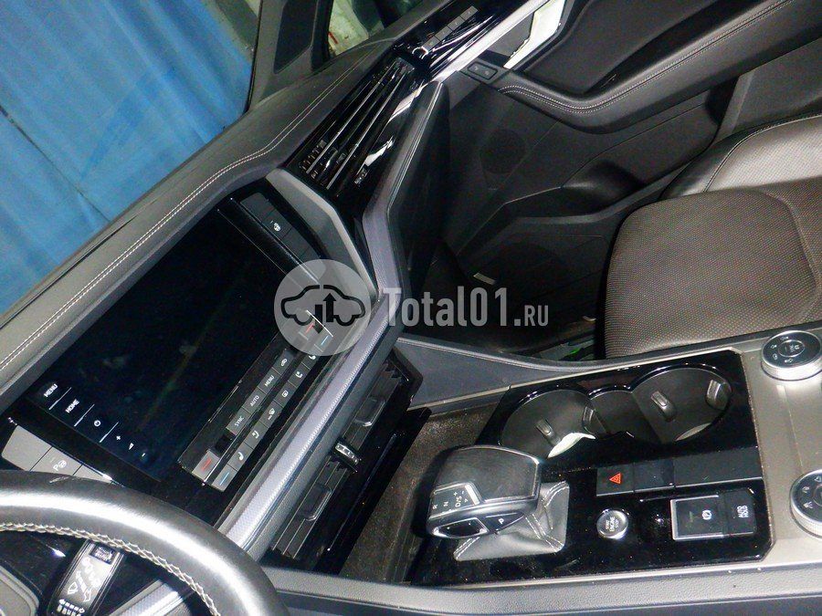 Фото Volkswagen Touareg 96