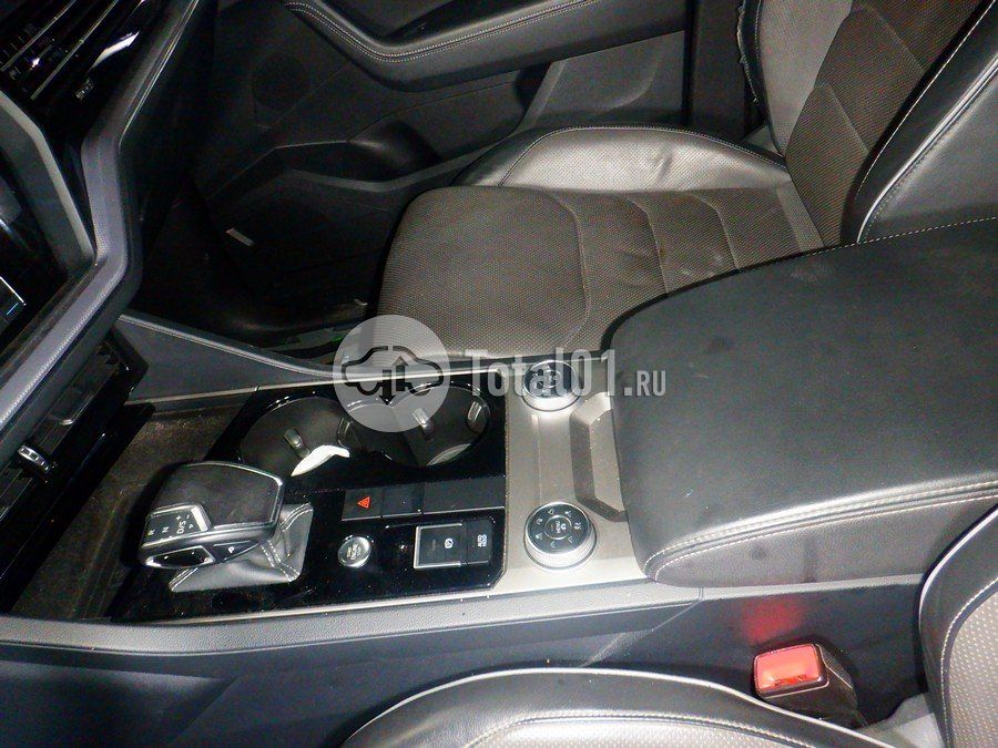 Фото Volkswagen Touareg 98