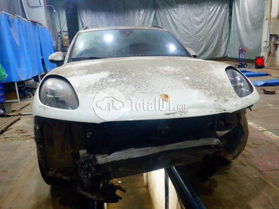 Фото Porsche Macan 4