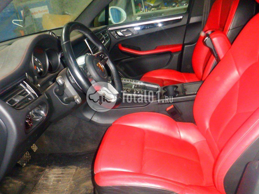 Фото Porsche Macan 90