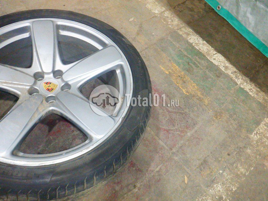 Фото Porsche Macan 490