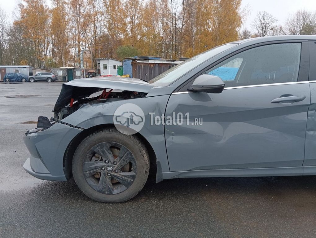 Фото Hyundai Elantra 22