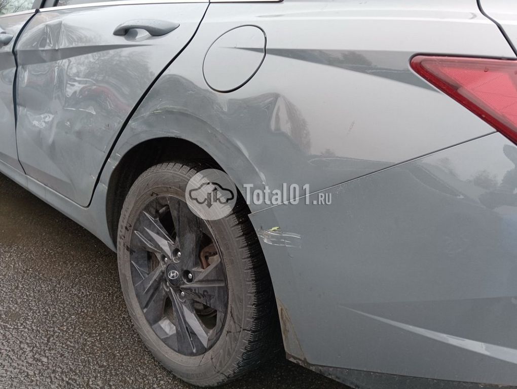 Фото Hyundai Elantra 50