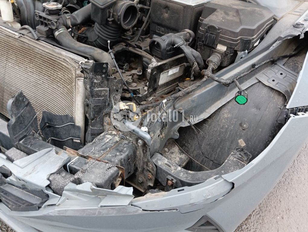 Фото Hyundai Elantra 80