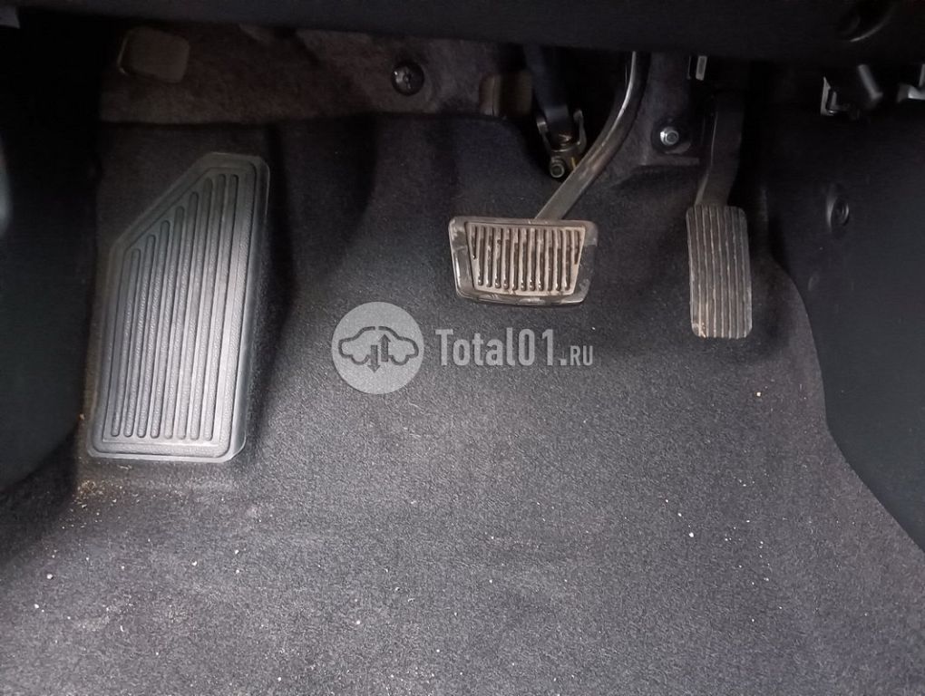 Фото Hyundai Elantra 102