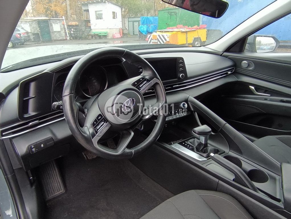 Фото Hyundai Elantra 104