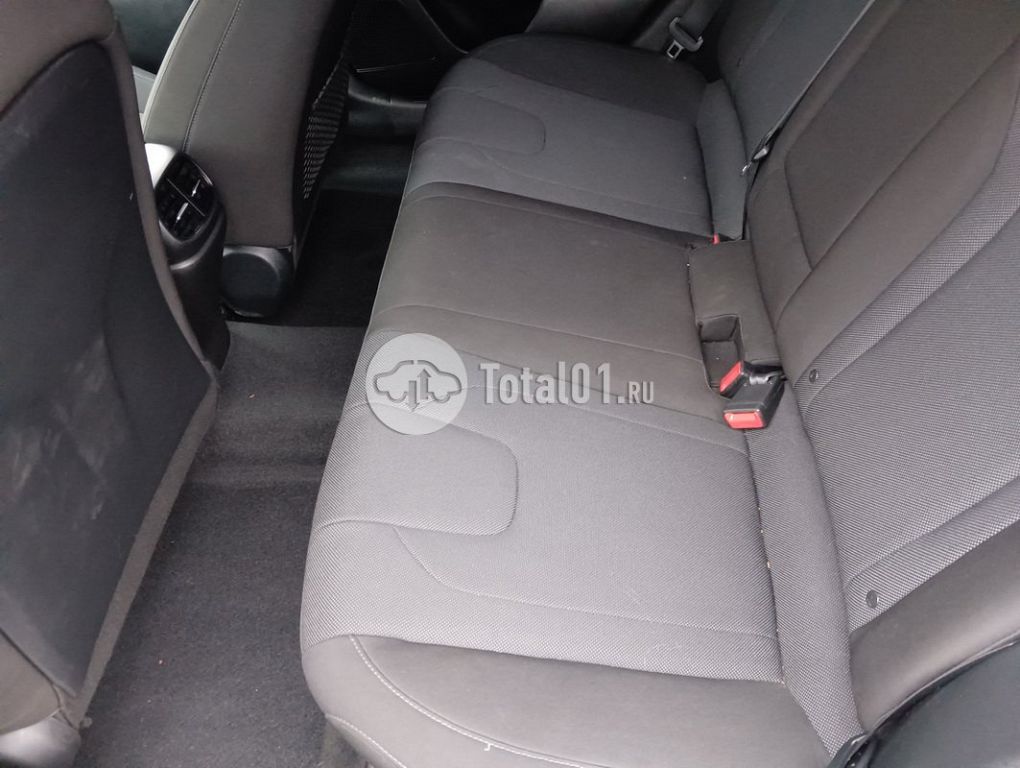 Фото Hyundai Elantra 116