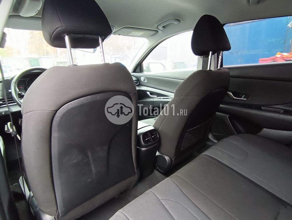 Фото Hyundai Elantra 118