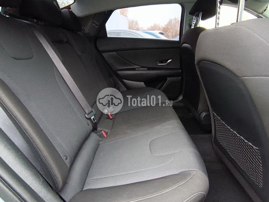 Фото Hyundai Elantra 148