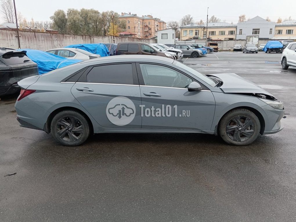 Фото Hyundai Elantra 158