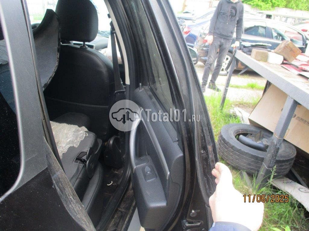 Фото Nissan Terrano 100