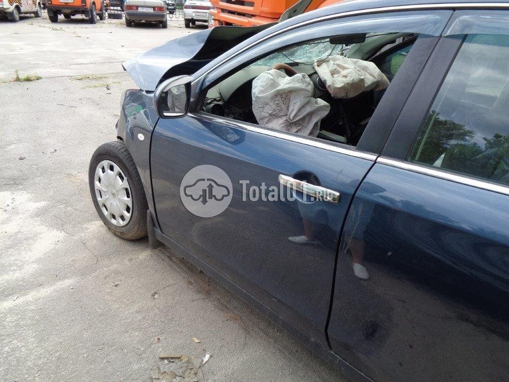 Фото Nissan Almera 18